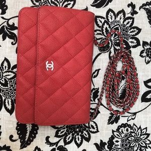 Excellent condition Chanel wallet on chain